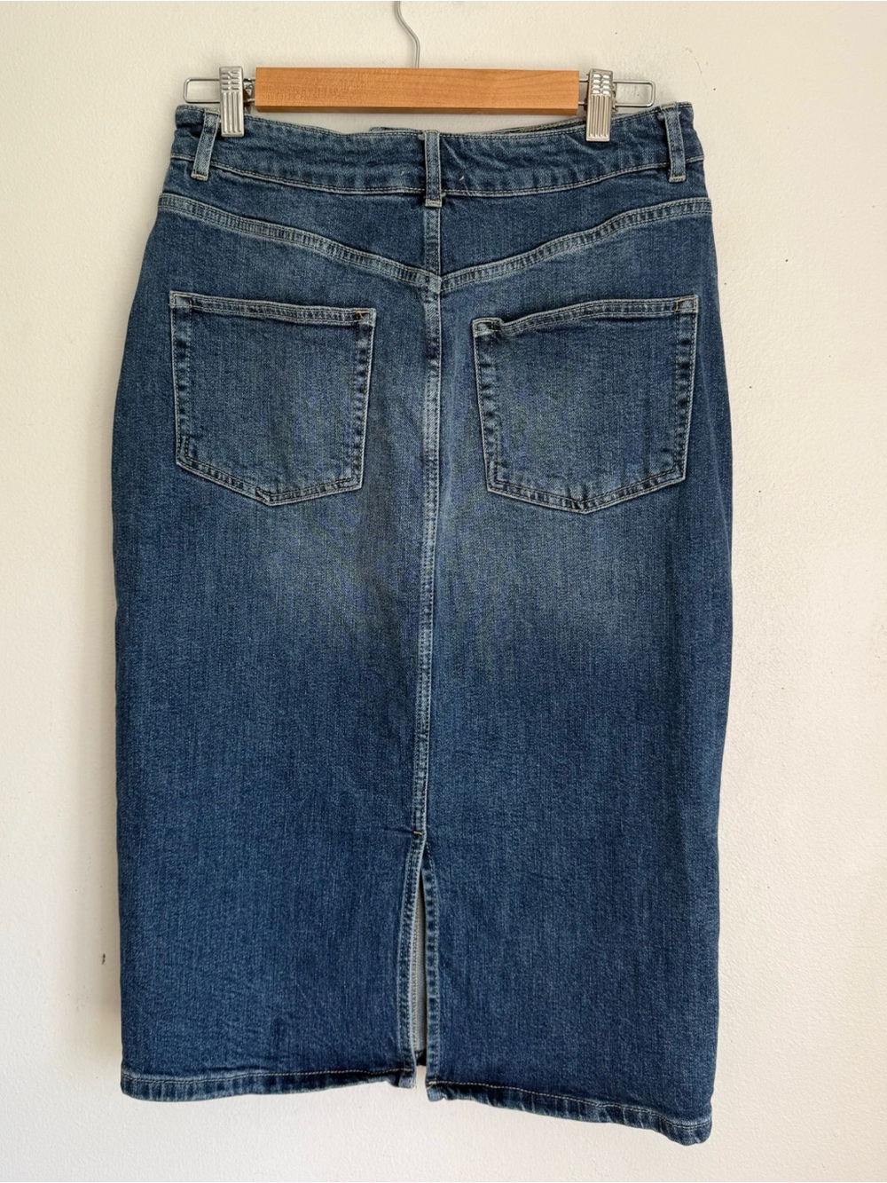 Pilcro Anthropologie Denim Pencil Midi Skirt in Classic Medium Wash - Picture 4 of 6